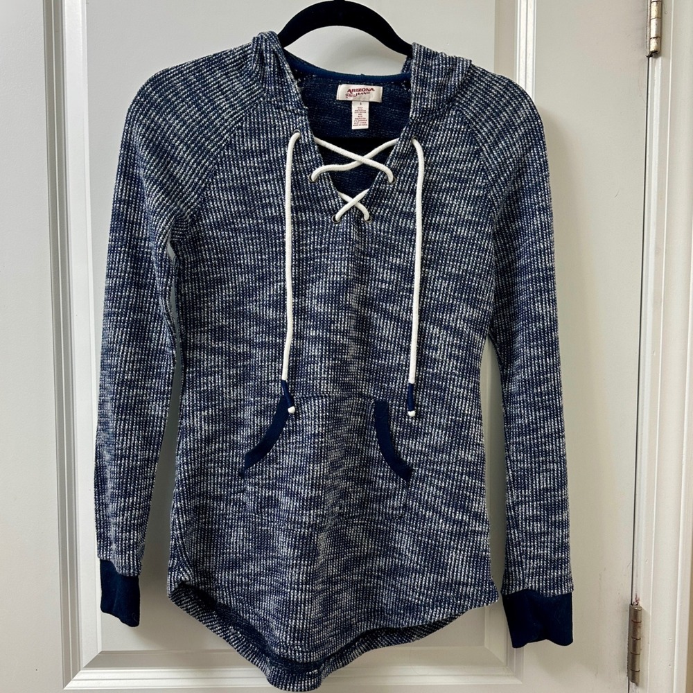 Arizona Jeans Co Lace Up Hoodie Pullover Women's Size Small Blue White Knit